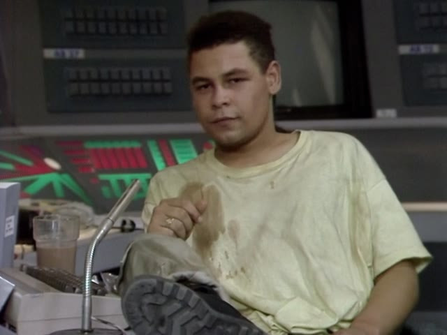Screenshot from the Red Dwarf episode Confidence & Paranoia